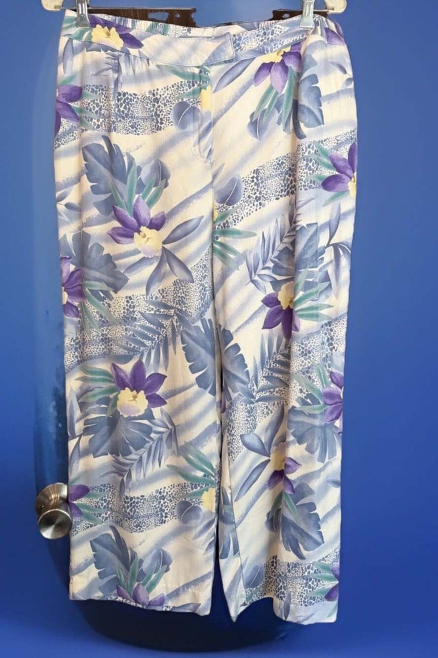 August Silk Wife Leg Jammers coastal tropical Hawaiian,boho washable W30”/L23”/L - Picture 2 of 6